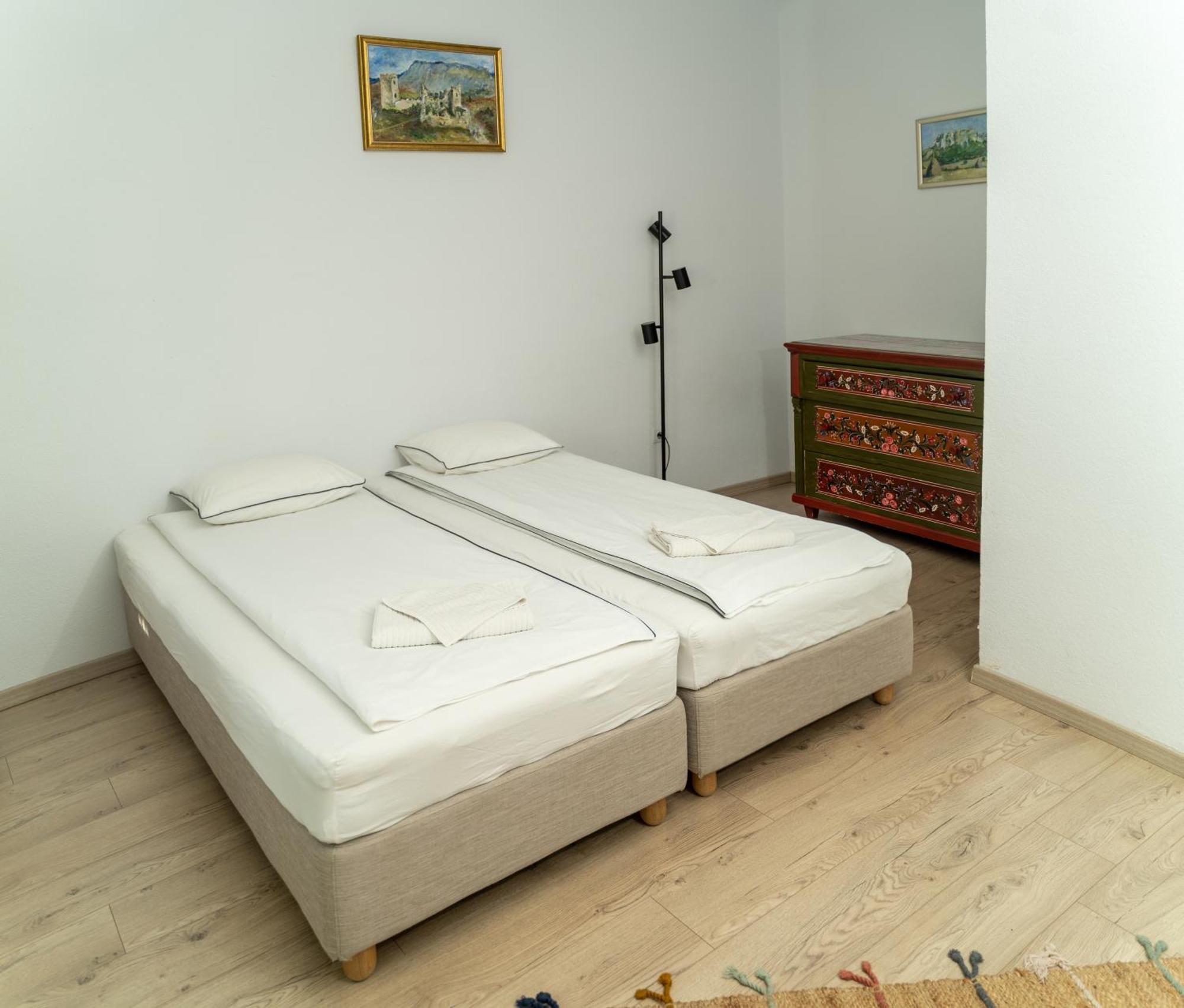 Casa Botar Vendeghaz Bed & Breakfast Rimetea Exterior photo